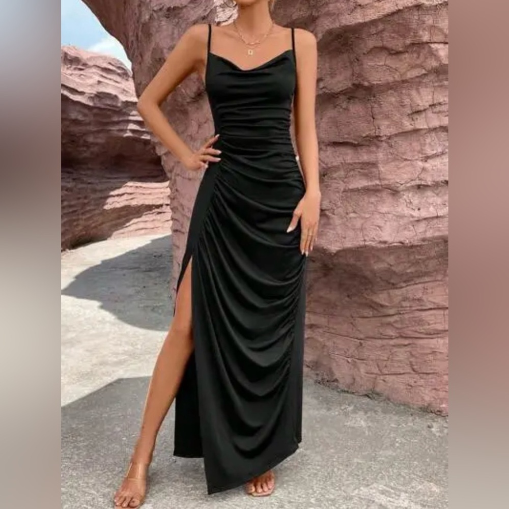 🌟BRAND NEW🌟 SHEIN Black Dress